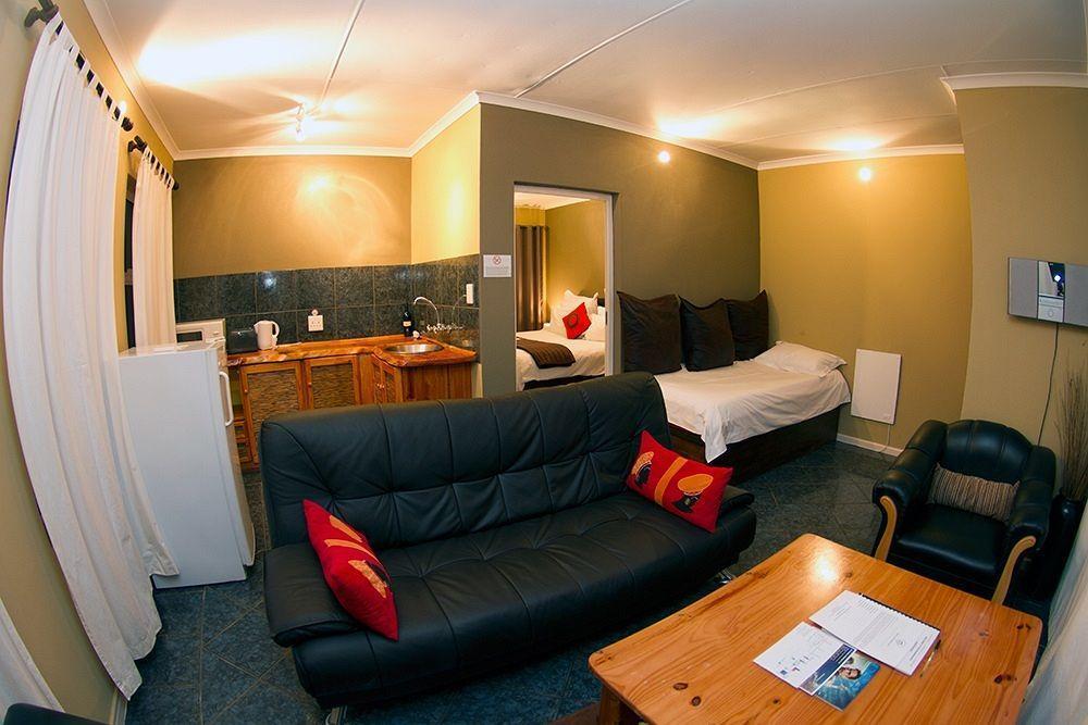 The Roundhouse Guesthouse De Kelders Exterior photo