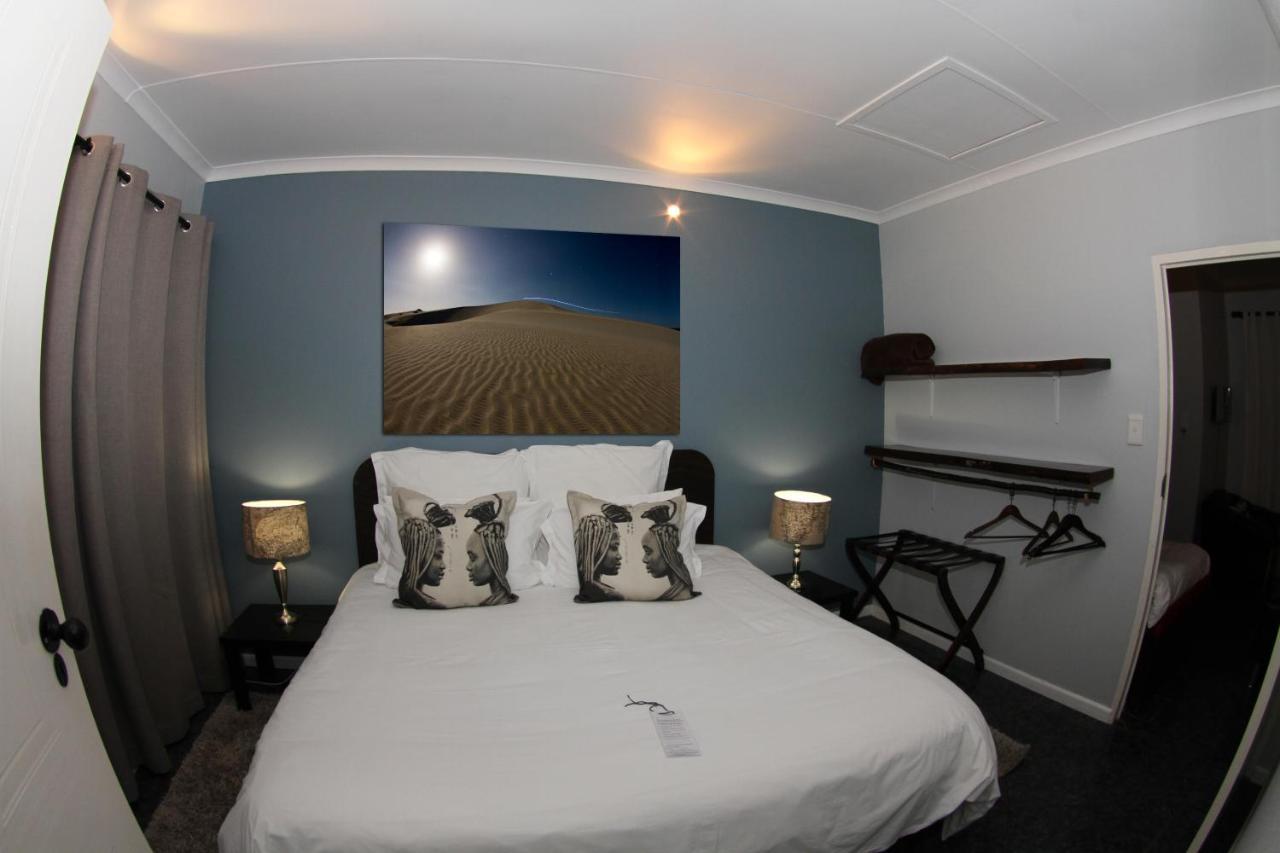 The Roundhouse Guesthouse De Kelders Exterior photo